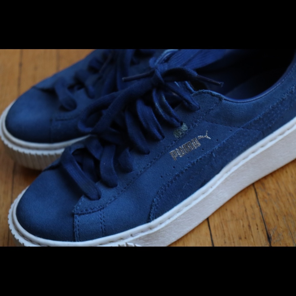 Puma blue suede platform sneakers size 7